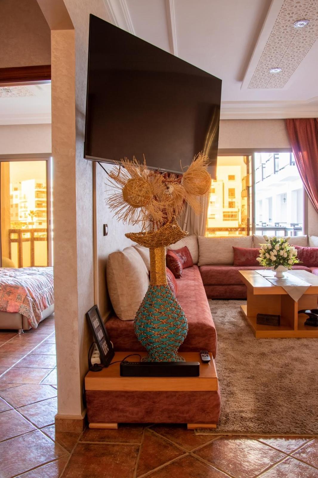 Prime Apt Near Beach With Pool, Amenities, Activities Deals 아가디르 외부 사진